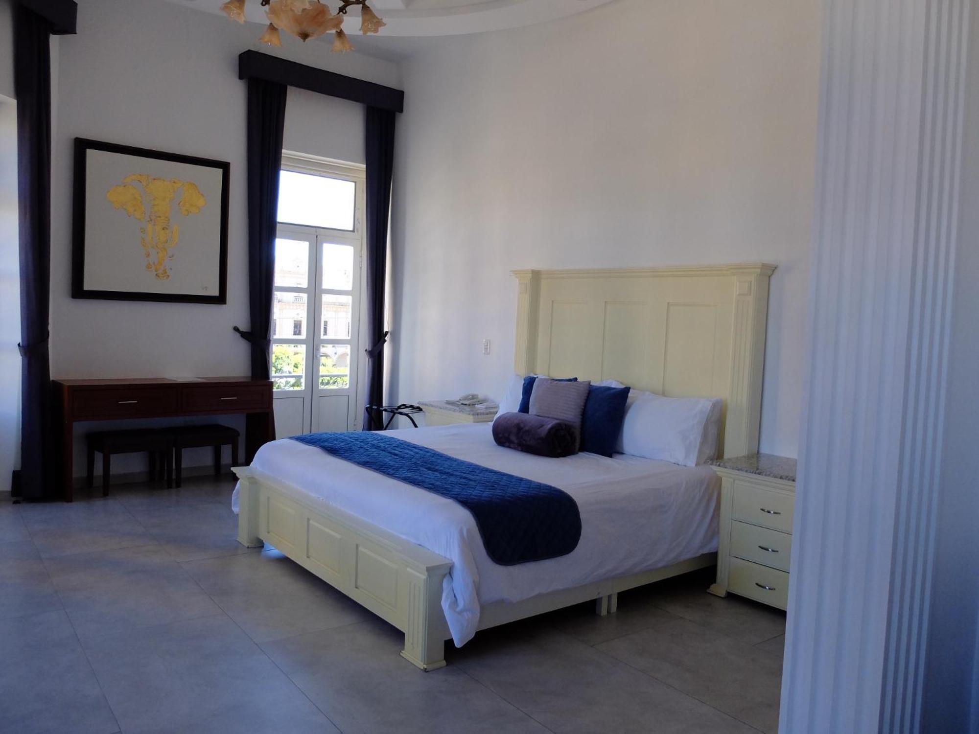 Hotel Estancia Real Tepatitlan de Morelos Ngoại thất bức ảnh