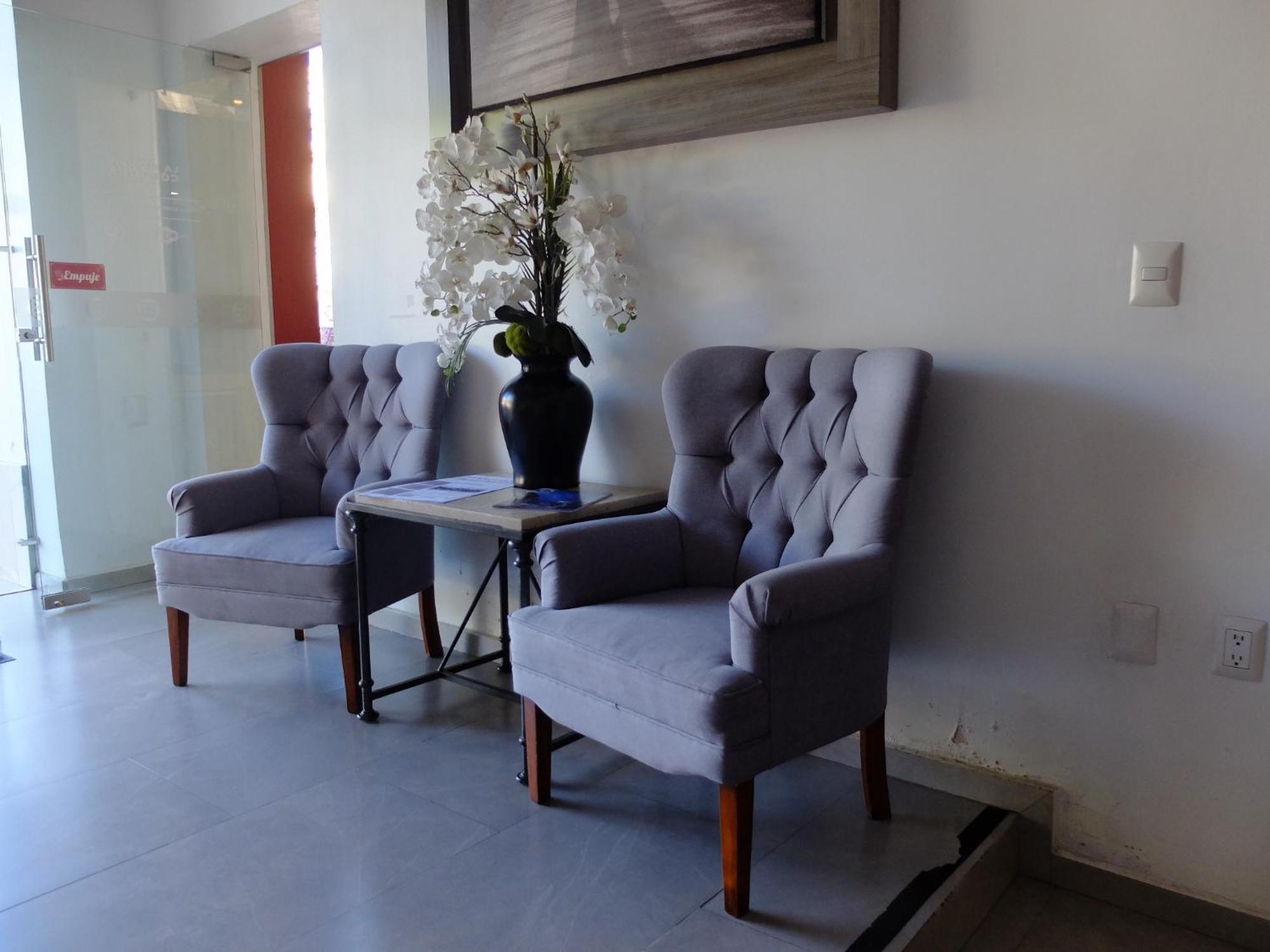 Hotel Estancia Real Tepatitlan de Morelos Ngoại thất bức ảnh